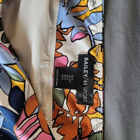 Bailey 44 Sport Floral Skort  Size Small Golf Skirt Lined Multicolor Performance - Picture 2 of 9